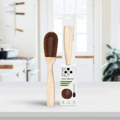 Image of an EcoCoconut durable cleaning brush. It's natural and sustainable, completely plastic free, and great for non-scratch cleaning to help you make a great eco-friendly cleaning swap.