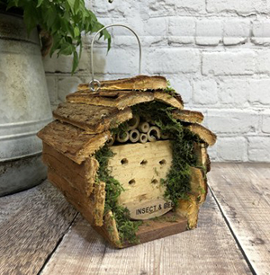 Insect hotels are a great Christmas gift for children