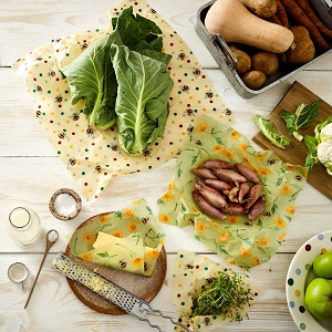 Image of Beeswax food wraps as an alternative to Cling Film